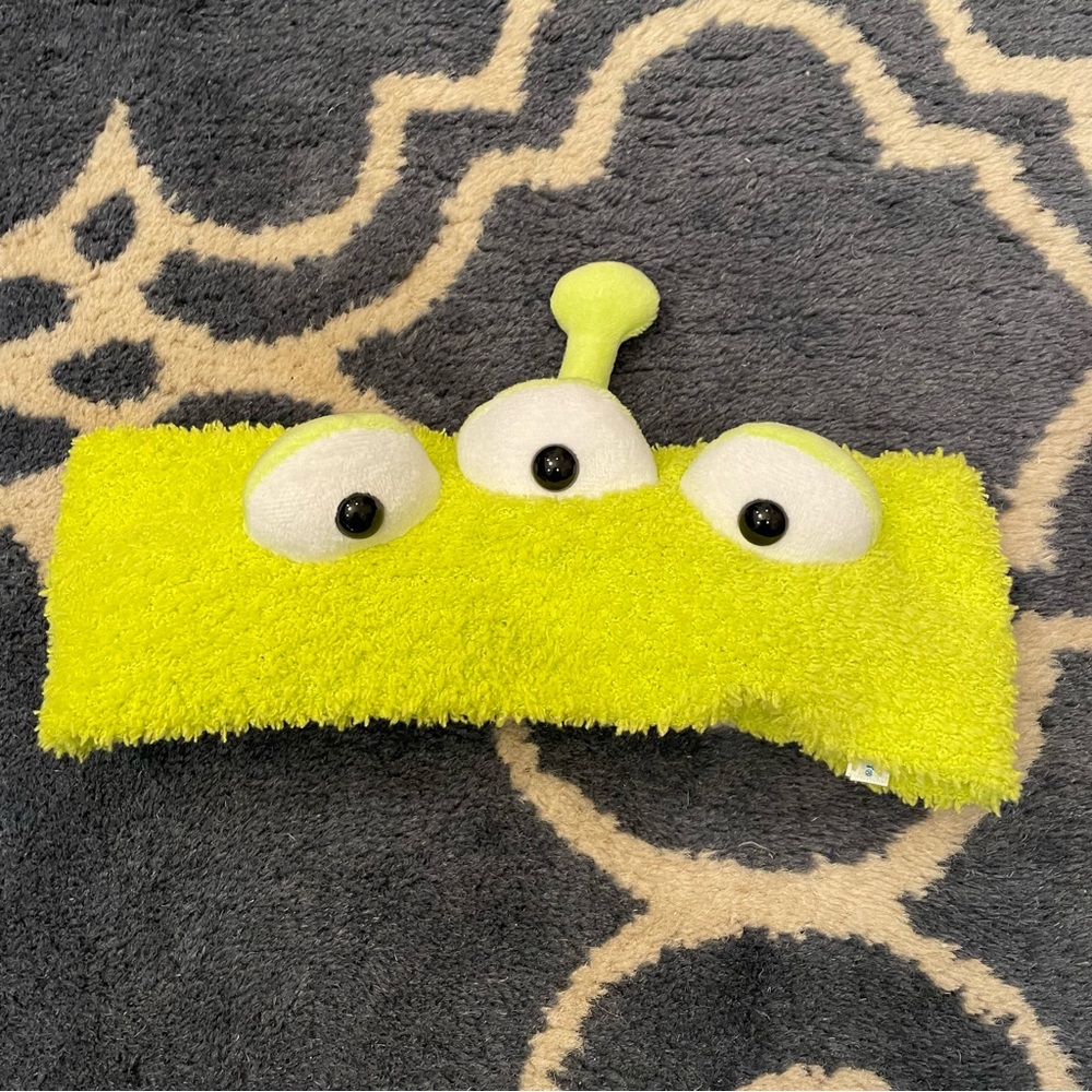 NWOT Tokyo Disney Alien Plush Headband